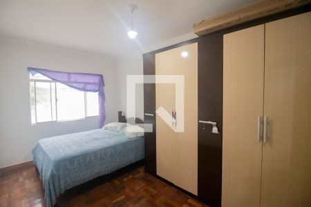 Quarto Suíte de casa à venda com 3 quartos, 360m² em Santa Helena, Contagem