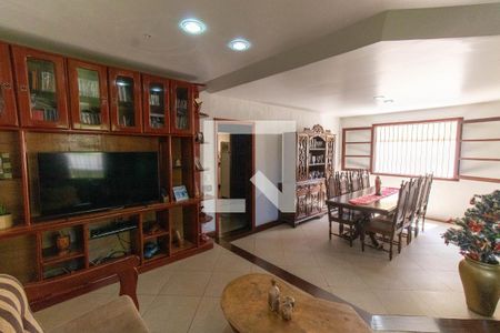 Sala de casa à venda com 4 quartos, 360m² em Largo da Batalha, Niterói