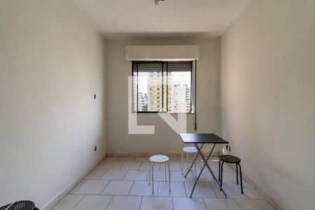 Sala/Quarto de apartamento para alugar com 1 quarto, 43m² em Conceicao, Campinas