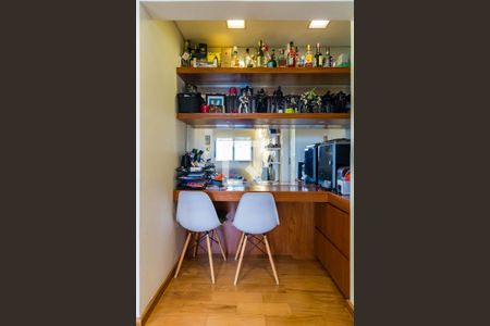 Sala de apartamento à venda com 3 quartos, 118m² em Vila Progredior, São Paulo