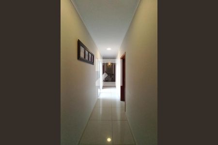 Corredor de casa à venda com 2 quartos, 183m² em Jardim do Trevo, Campinas