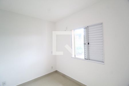 Quarto 1 de apartamento para alugar com 2 quartos, 45m² em Alvorada, Uberlândia