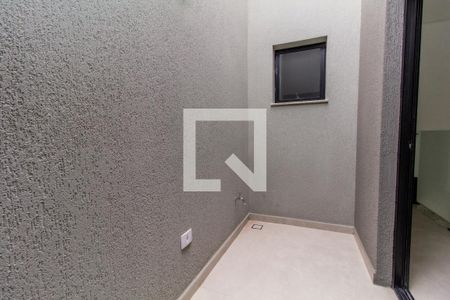 Casa à venda com 150m², 3 quartos e 2 vagas Casa à venda com 150m², 3 quartos e 2 vagasJardim de Inverno