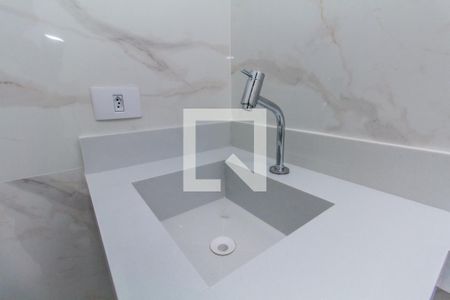 Casa à venda com 150m², 3 quartos e 2 vagas Casa à venda com 150m², 3 quartos e 2 vagasBanheiro da Suíte 2