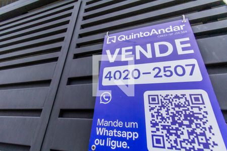 Casa à venda com 150m², 3 quartos e 2 vagas Casa à venda com 150m², 3 quartos e 2 vagasFachada - plaquinha