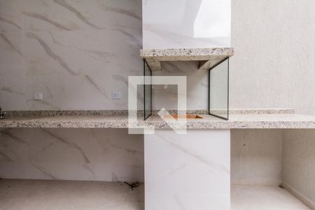 Casa à venda com 150m², 3 quartos e 2 vagas Casa à venda com 150m², 3 quartos e 2 vagasQuintal e Área de Serviço - churrasqueira