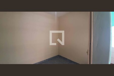 Casa à venda com 250m², 3 quartos e 4 vagas Casa à venda com 250m², 3 quartos e 4 vagasQuarto 2