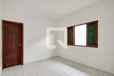 Suite de casa para alugar com 2 quartos, 70m² em Nova Mirim, Praia Grande