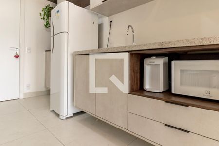 Cozinha de kitnet/studio para alugar com 1 quarto, 29m² em Indianópolis, São Paulo