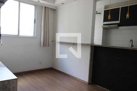 Sala de apartamento para alugar com 2 quartos, 42m² em Vila Pirajussara, São Paulo