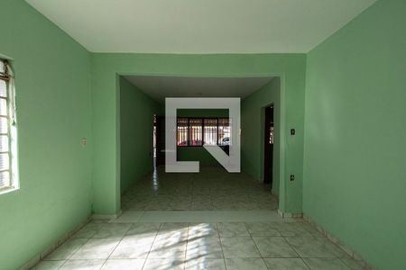 Sala de casa para alugar com 7 quartos, 180m² em Jardim Maria do Carmo, Sorocaba