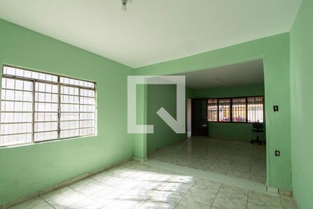 Sala de casa para alugar com 7 quartos, 180m² em Jardim Maria do Carmo, Sorocaba