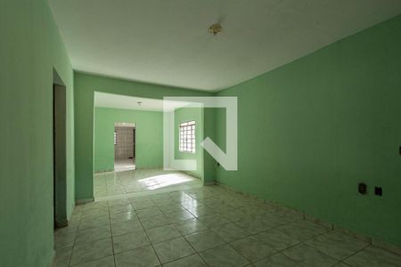 Sala de casa para alugar com 7 quartos, 180m² em Jardim Maria do Carmo, Sorocaba