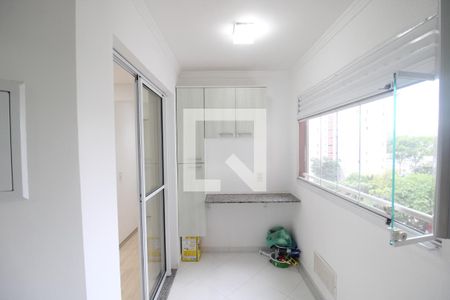 Sala / Cozinha / Área de Serviço de apartamento para alugar com 2 quartos, 47m² em Vila Bela Vista (zona Norte), São Paulo