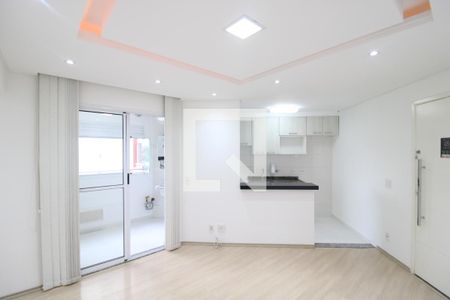 Sala / Cozinha / Área de Serviço de apartamento para alugar com 2 quartos, 47m² em Vila Bela Vista (zona Norte), São Paulo