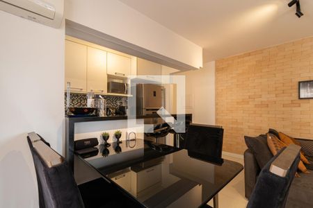 Sala de Jantar de apartamento para alugar com 1 quarto, 50m² em Vila Nova Conceição, São Paulo