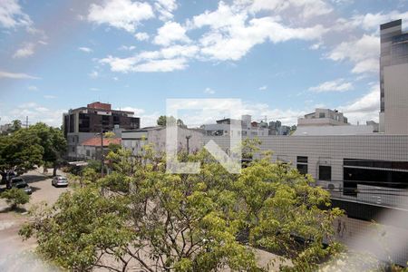 Sala Vista de apartamento à venda com 2 quartos, 63m² em Santana, Porto Alegre