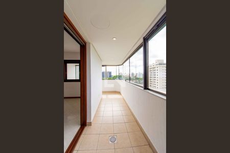 Sacada de apartamento para alugar com 3 quartos, 141m² em Centro, Canoas