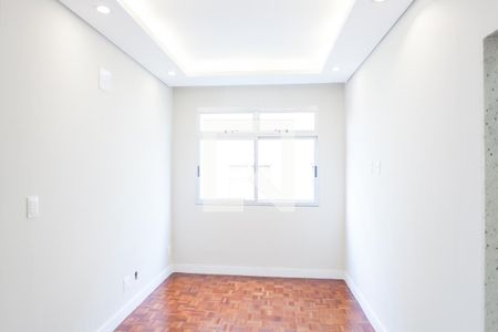 Sala de apartamento para alugar com 3 quartos, 80m² em Padre Eustáquio, Belo Horizonte