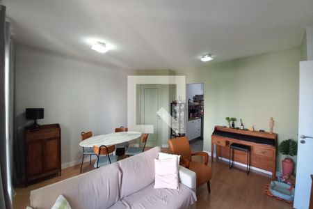 Sala de apartamento para alugar com 3 quartos, 87m² em Cambuí, Campinas