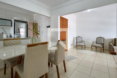 Sala de apartamento para alugar com 2 quartos, 79m² em Nova Mirim, Praia Grande