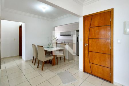 Sala de apartamento para alugar com 2 quartos, 79m² em Nova Mirim, Praia Grande