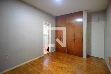 Quarto  de apartamento para alugar com 3 quartos, 120m² em Funcionários, Belo Horizonte