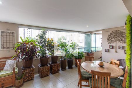 Varanda de apartamento à venda com 3 quartos, 132m² em Vila Romana, São Paulo