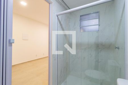 Banheiro de kitnet/studio para alugar com 1 quarto, 20m² em Mooca, São Paulo