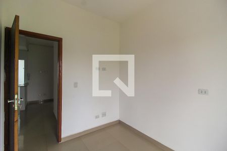 Quarto 1 de apartamento para alugar com 2 quartos, 35m² em Parque Paineiras, São Paulo