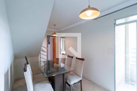 Sala 1 de apartamento para alugar com 2 quartos, 110m² em Alvorada, Contagem