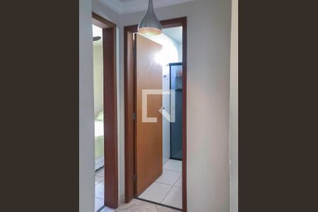 Corredor de apartamento para alugar com 2 quartos, 110m² em Alvorada, Contagem