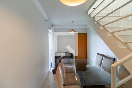 Sala 1 de apartamento para alugar com 2 quartos, 110m² em Alvorada, Contagem