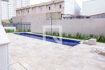 Apartamento para alugar com 38m², 2 quartos e sem vaga Apartamento para alugar com 38m², 2 quartos e sem vagaÁrea comum - Piscina