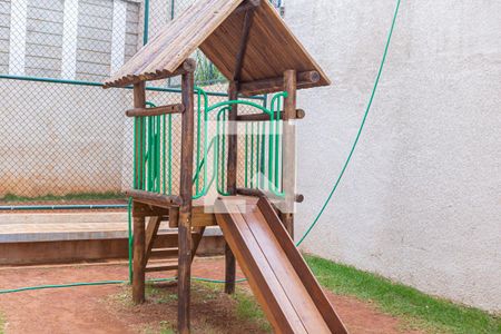 Apartamento para alugar com 38m², 2 quartos e sem vaga Apartamento para alugar com 38m², 2 quartos e sem vagaÁrea comum - Playground