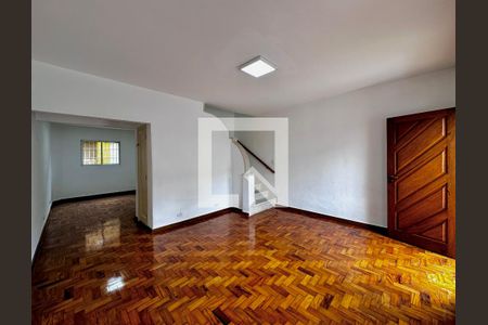 Sala  de casa à venda com 3 quartos, 100m² em Vila Elvira, São Paulo