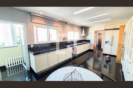 Apartamento à venda com 248m², 3 quartos e 4 vagas Apartamento à venda com 248m², 3 quartos e 4 vagasCozinha