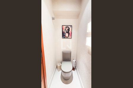 Apartamento à venda com 248m², 3 quartos e 4 vagas Apartamento à venda com 248m², 3 quartos e 4 vagasLavabo