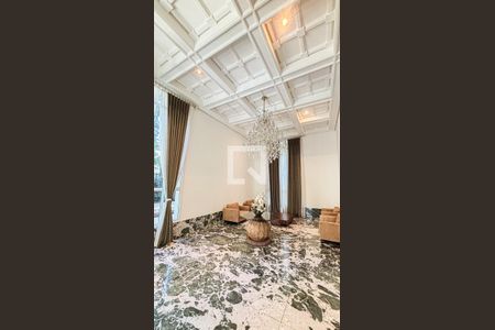 Apartamento à venda com 248m², 3 quartos e 4 vagas Apartamento à venda com 248m², 3 quartos e 4 vagasHall social