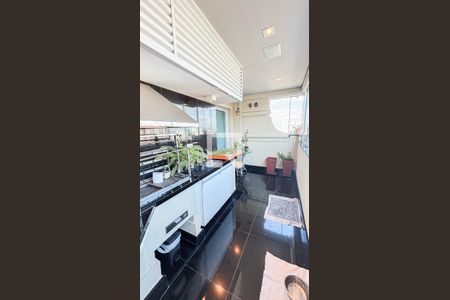 Apartamento à venda com 248m², 3 quartos e 4 vagas Apartamento à venda com 248m², 3 quartos e 4 vagasVaranda Gourmet