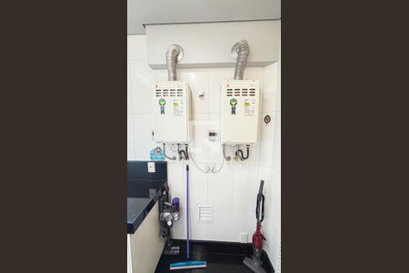 Apartamento à venda com 248m², 3 quartos e 4 vagas Apartamento à venda com 248m², 3 quartos e 4 vagasÁrea de Serviço