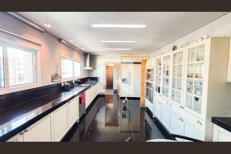 Apartamento à venda com 248m², 3 quartos e 4 vagas Apartamento à venda com 248m², 3 quartos e 4 vagasCozinha