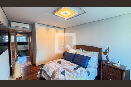 Apartamento à venda com 248m², 3 quartos e 4 vagas Apartamento à venda com 248m², 3 quartos e 4 vagasSuite 1