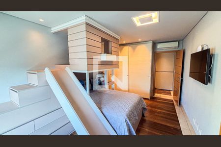 Apartamento à venda com 248m², 3 quartos e 4 vagas Apartamento à venda com 248m², 3 quartos e 4 vagasSuite 2