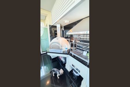 Apartamento à venda com 248m², 3 quartos e 4 vagas Apartamento à venda com 248m², 3 quartos e 4 vagasVaranda Gourmet