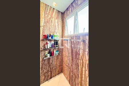 Apartamento à venda com 248m², 3 quartos e 4 vagas Apartamento à venda com 248m², 3 quartos e 4 vagasBanheiro da Suíte 3