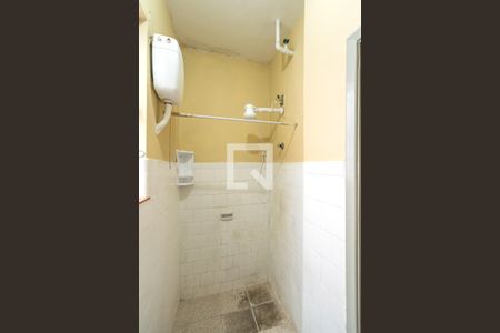 Banheiro de apartamento para alugar com 1 quarto, 60m² em Cordovil, Rio de Janeiro