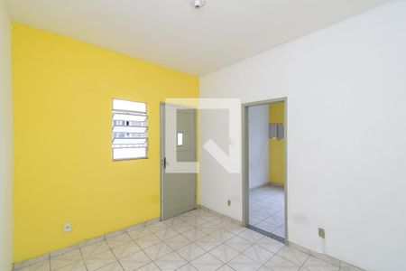 Sala de apartamento para alugar com 1 quarto, 60m² em Cordovil, Rio de Janeiro