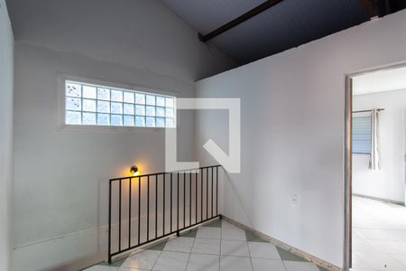 Sala 2 de casa à venda com 3 quartos, 180m² em Planalto, Belo Horizonte