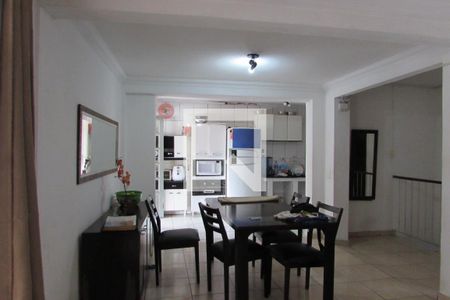 Sala de casa à venda com 4 quartos, 300m² em Vila Gomes, São Paulo